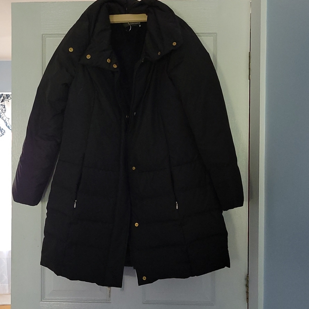 HP...ELLEN TRACY PARKA